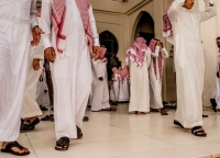 الرياض تلوح بورقة المبتعثين لكسر رقم الموظفين الأجانب في القطاع الحكومي